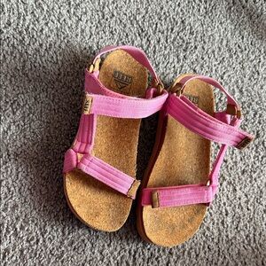Reef Bright Pink Sandals